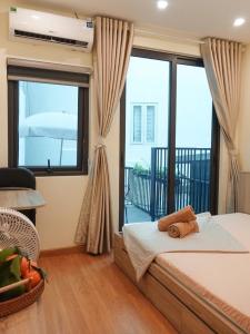 BÁN TOÀ NHÀ DỊCH VỤ LÊ DUẨN - 7 TẦNG - 9 CĂN HỘ FULL NỘI THẤT SANG SỊN MỊN - DOANH THU 80 TRIỆU/THÁNG